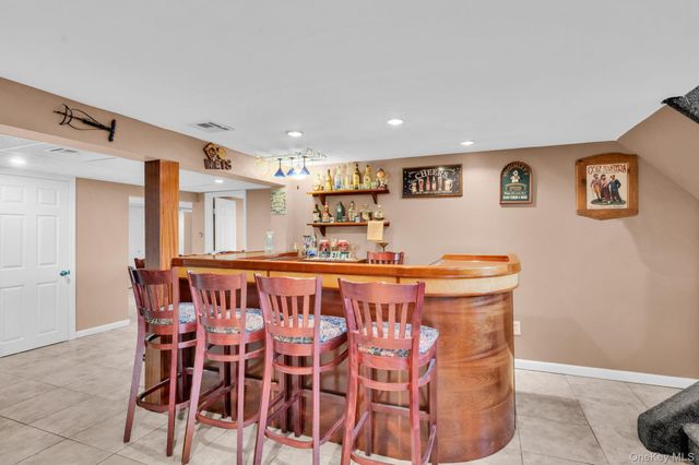 266 Bayview Avenue, Massapequa, NY 11758