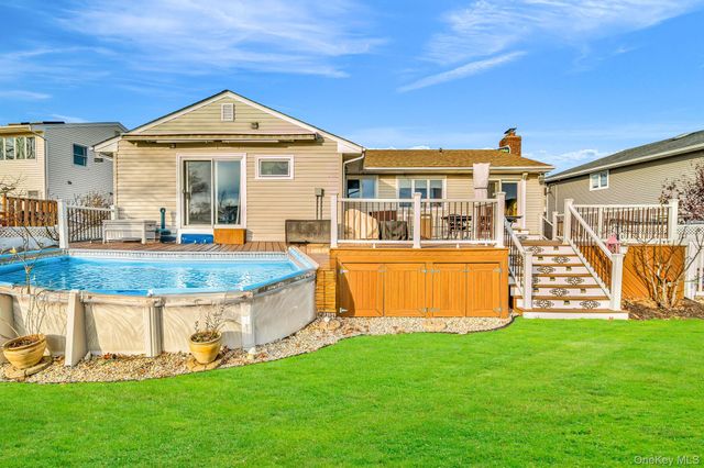 266 Bayview Avenue, Massapequa, NY 11758