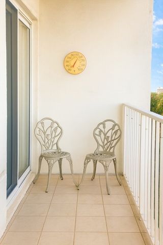 200 Cove Way 107, Quincy, MA 02169