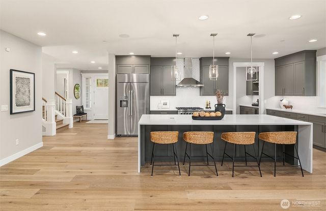 17210 NE 95th Street, Redmond, WA 98052