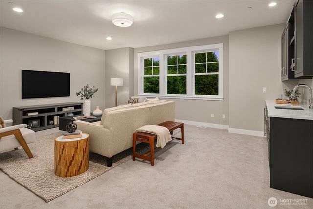 17210 NE 95th Street, Redmond, WA 98052