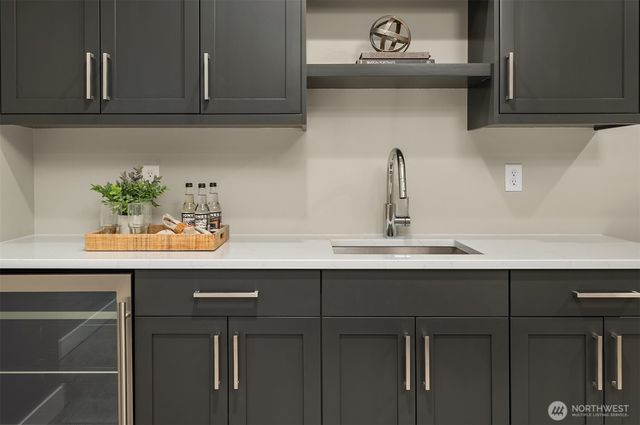 17210 NE 95th Street, Redmond, WA 98052