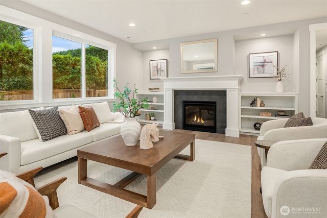 17210 NE 95th Street, Redmond, WA 98052