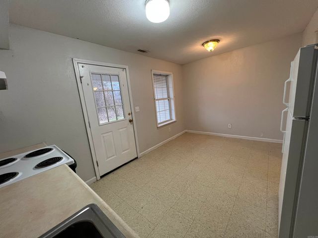 927-929 E Margret, Piggott, AR 72454