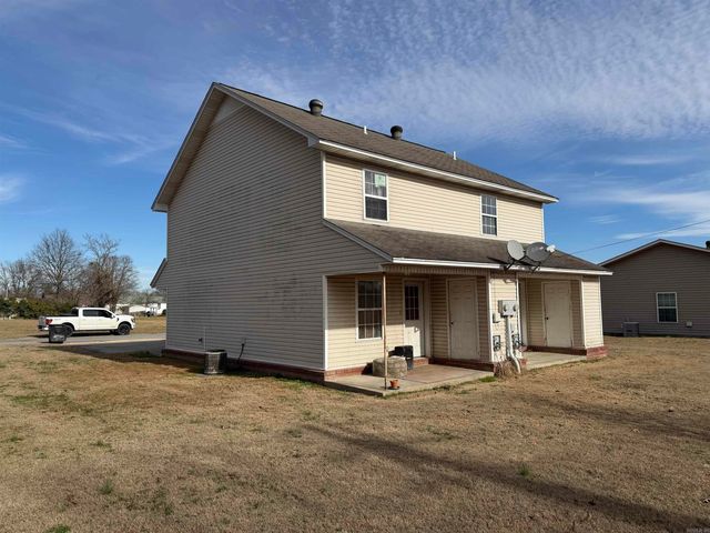 927-929 E Margret, Piggott, AR 72454
