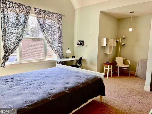303 Evesham Avenue, Peachtree City, GA 30269