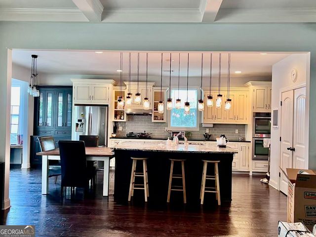 303 Evesham Avenue, Peachtree City, GA 30269
