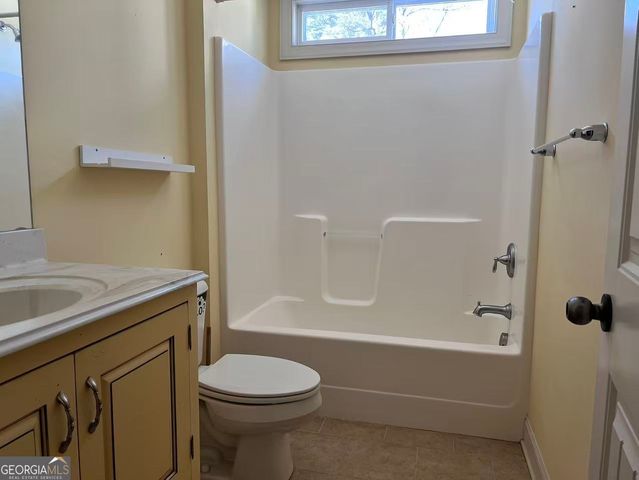 303 Evesham Avenue, Peachtree City, GA 30269