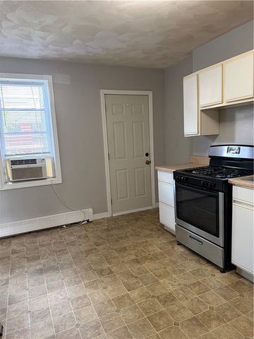 15 Main Street, Cumberland, RI 02864