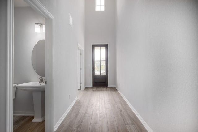 3924 Mineral DR, Leander, TX 78641