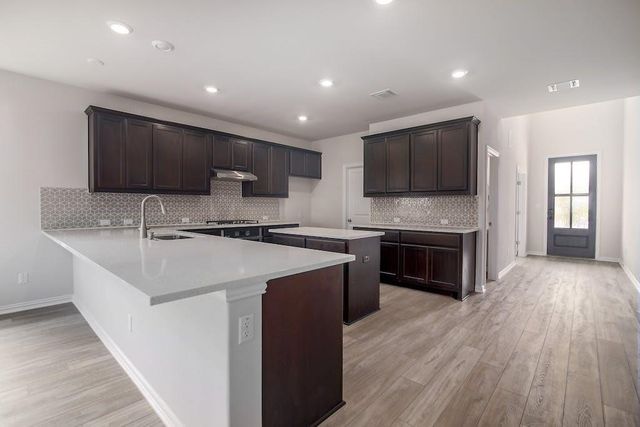 3924 Mineral DR, Leander, TX 78641