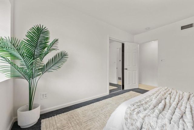 6865 Airoso Ave, San Diego, CA 92120