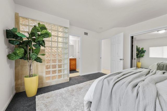 6865 Airoso Ave, San Diego, CA 92120