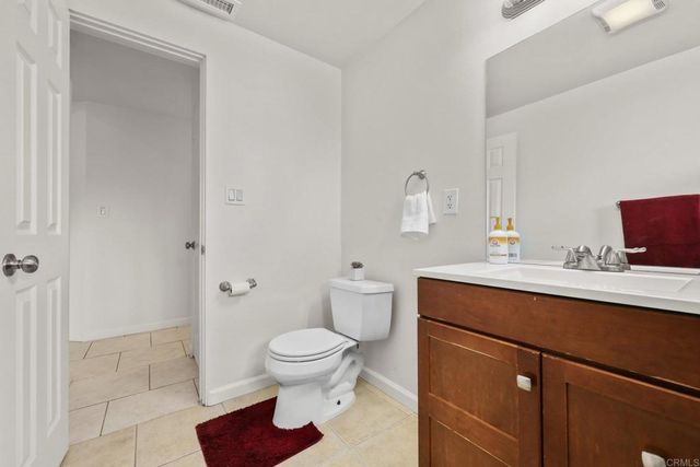 6865 Airoso Ave, San Diego, CA 92120