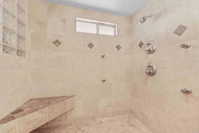 6865 Airoso Ave, San Diego, CA 92120