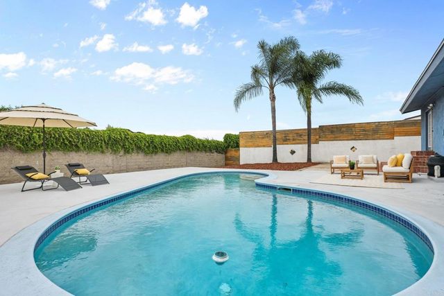 6865 Airoso Ave, San Diego, CA 92120