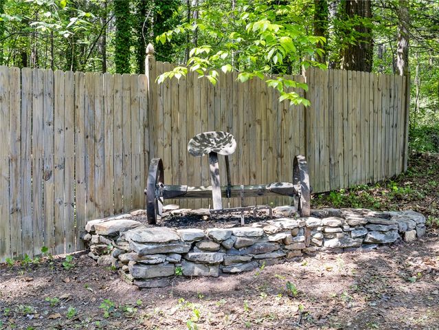 21298 Highway 76 E Highway, Laurens, SC 29360