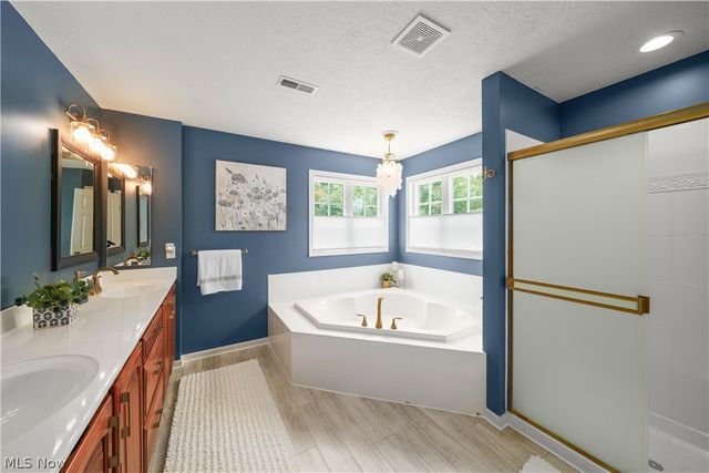 2796 Max Court, Twinsburg, OH 44087
