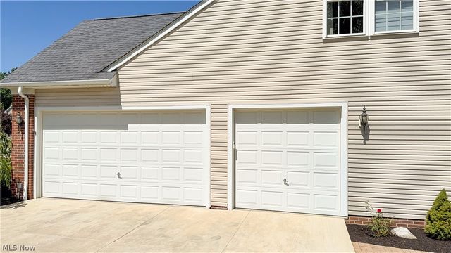 2796 Max Court, Twinsburg, OH 44087