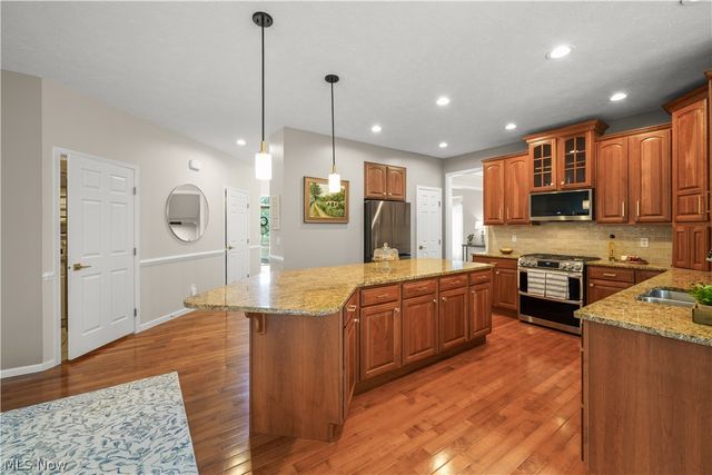 2796 Max Court, Twinsburg, OH 44087