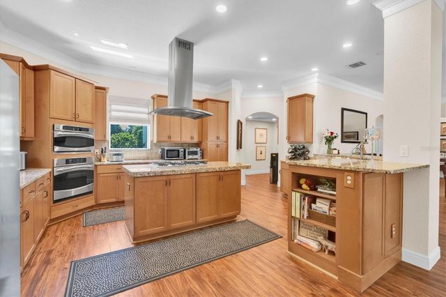16301 DUNLINDALE DRIVE, Lithia, FL 33547