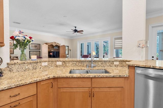 16301 DUNLINDALE DRIVE, Lithia, FL 33547