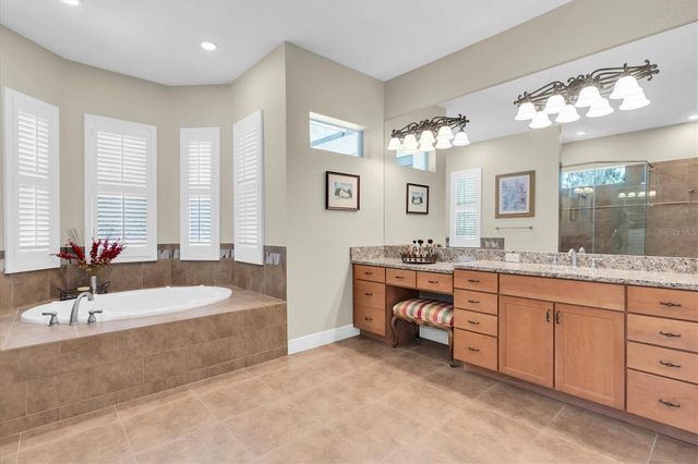 16301 DUNLINDALE DRIVE, Lithia, FL 33547