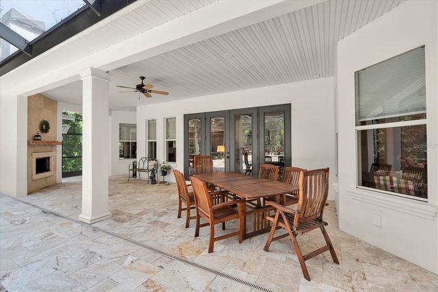16301 DUNLINDALE DRIVE, Lithia, FL 33547