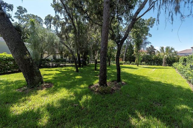 16301 DUNLINDALE DRIVE, Lithia, FL 33547
