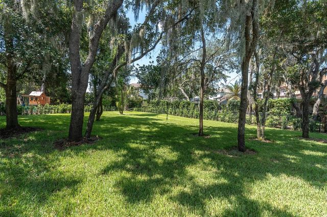 16301 DUNLINDALE DRIVE, Lithia, FL 33547