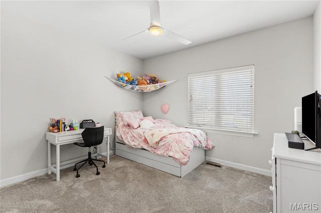 738 Windberry Court 9, Oakland, MO 63122