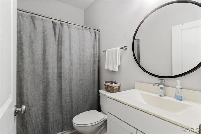 738 Windberry Court 9, Oakland, MO 63122