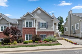 738 Windberry Court 9, Oakland, MO 63122