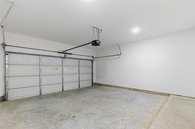 812 Elkhart Street C, Houston, TX 77091