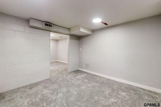 1820 Brower Road, Lincoln, NE 68502