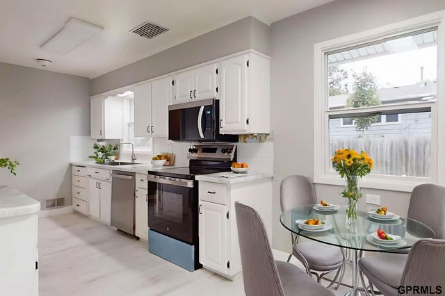 1820 Brower Road, Lincoln, NE 68502