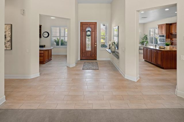 2107 Stonecrest Ln, Lincoln, CA 95648