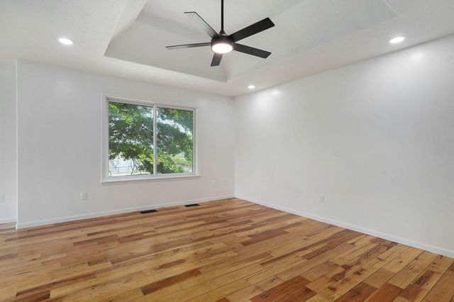 506 S Pepperhill Drive, Nixa, MO 65714