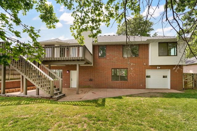 506 S Pepperhill Drive, Nixa, MO 65714
