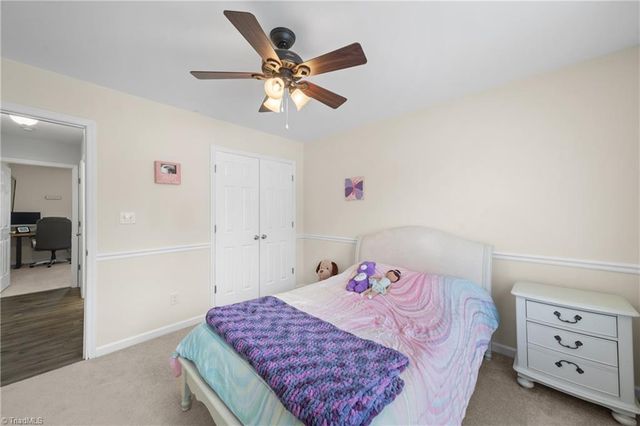 5800 Edgebrook Court, Jamestown, NC 27282