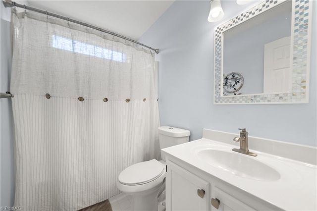 5800 Edgebrook Court, Jamestown, NC 27282