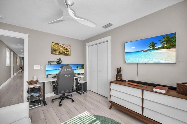 7149 LONGBOAT DRIVE N, Longboat Key, FL 34228