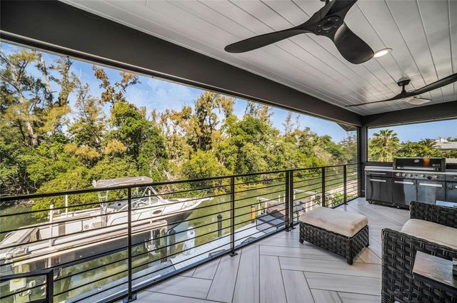 7149 LONGBOAT DRIVE N, Longboat Key, FL 34228