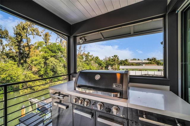 7149 LONGBOAT DRIVE N, Longboat Key, FL 34228