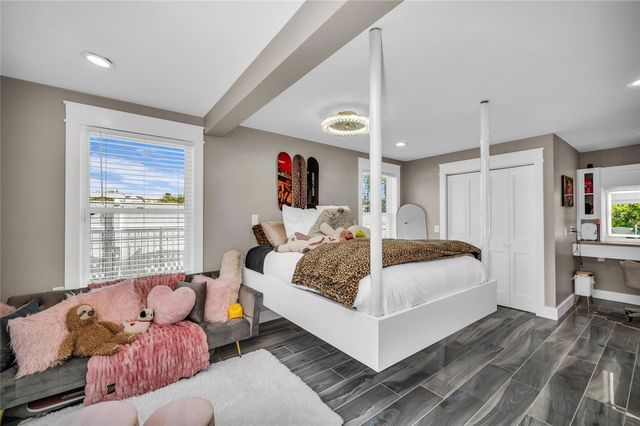 7149 LONGBOAT DRIVE N, Longboat Key, FL 34228