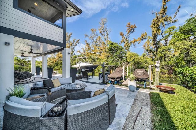 7149 LONGBOAT DRIVE N, Longboat Key, FL 34228