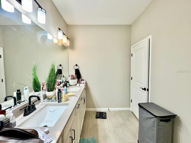 11281 BEACH WALK WAY NE, St Petersburg, FL 33716