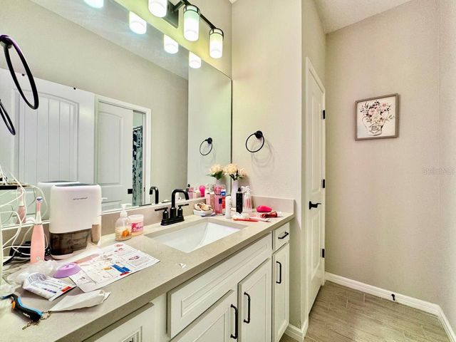 11281 BEACH WALK WAY NE, St Petersburg, FL 33716