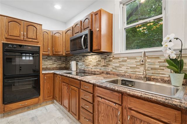 1523 Evergreen Ave, Shaler, PA 15209