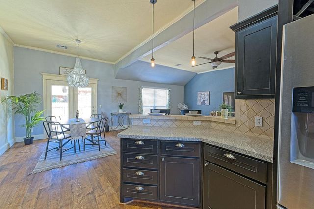 1825 Tall Grass Court, Edmond, OK 73012